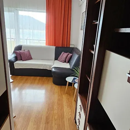 Pida Apartment *